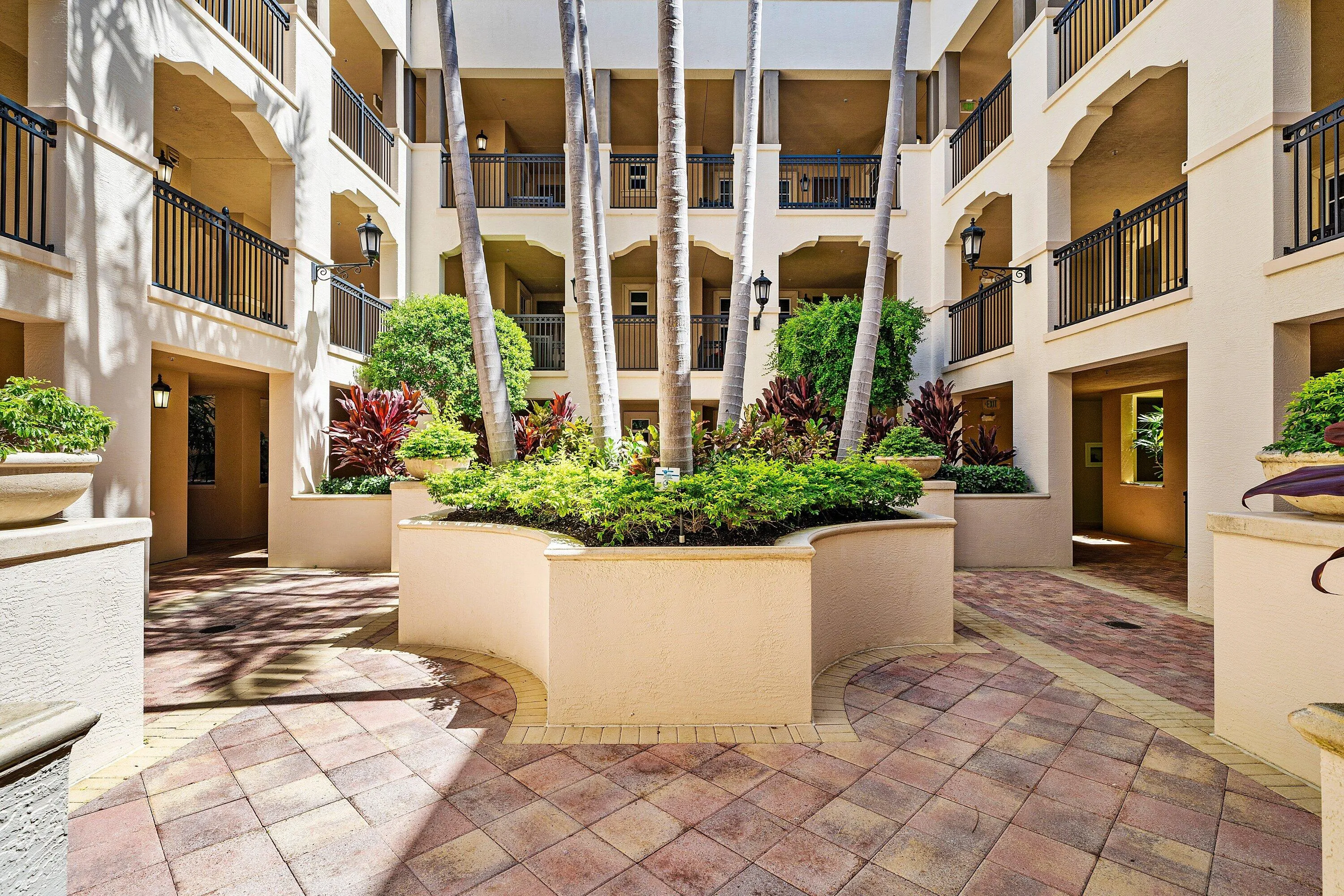 036-4445ElMarDrive-2209-LauderdalebytheS