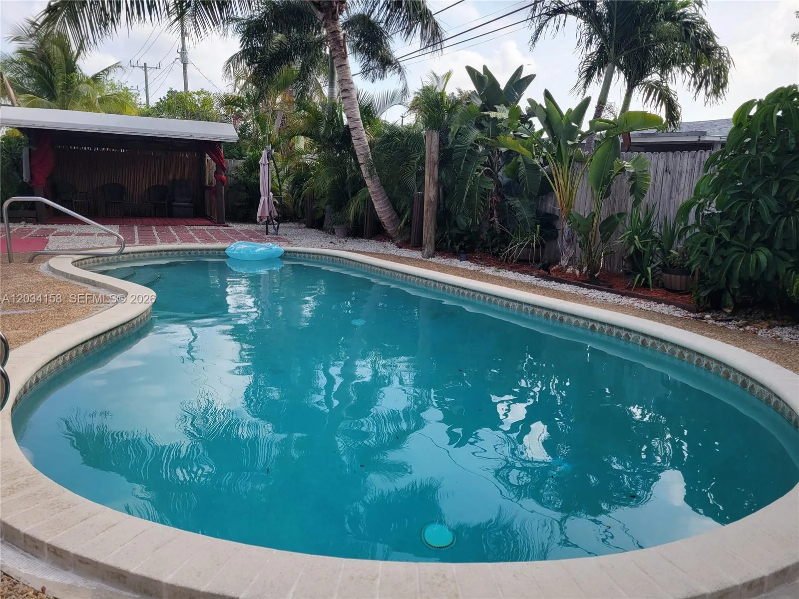 Photo 25