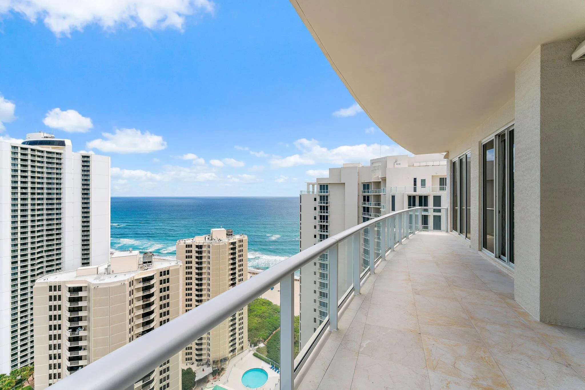 102-2700NorthOceanDrive-PH1-RivieraBeach