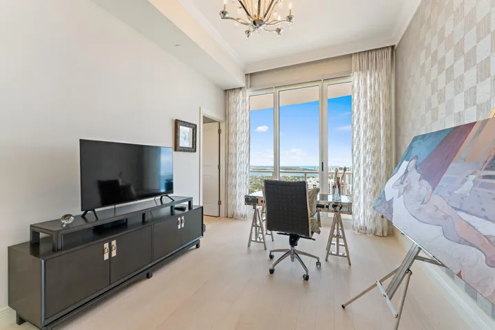 092-2700NorthOceanDrive-PH1-RivieraBeach