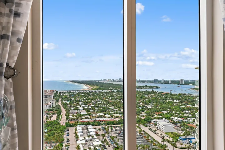 032-2700NorthOceanDrive-PH1-RivieraBeach