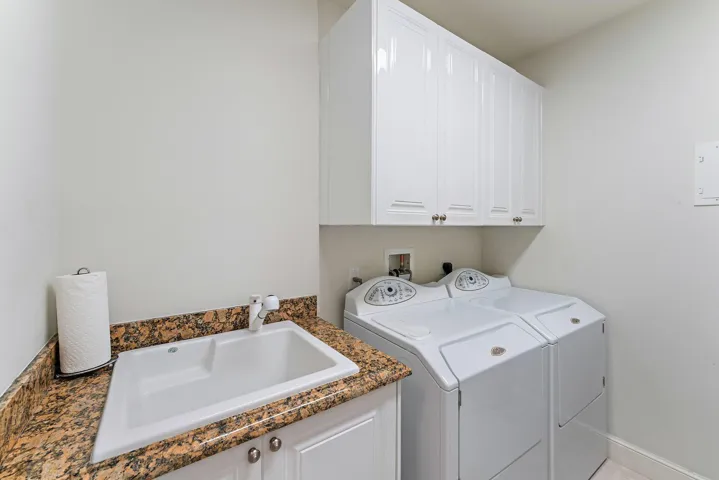 089-2700NorthOceanDrive-PH1-RivieraBeach