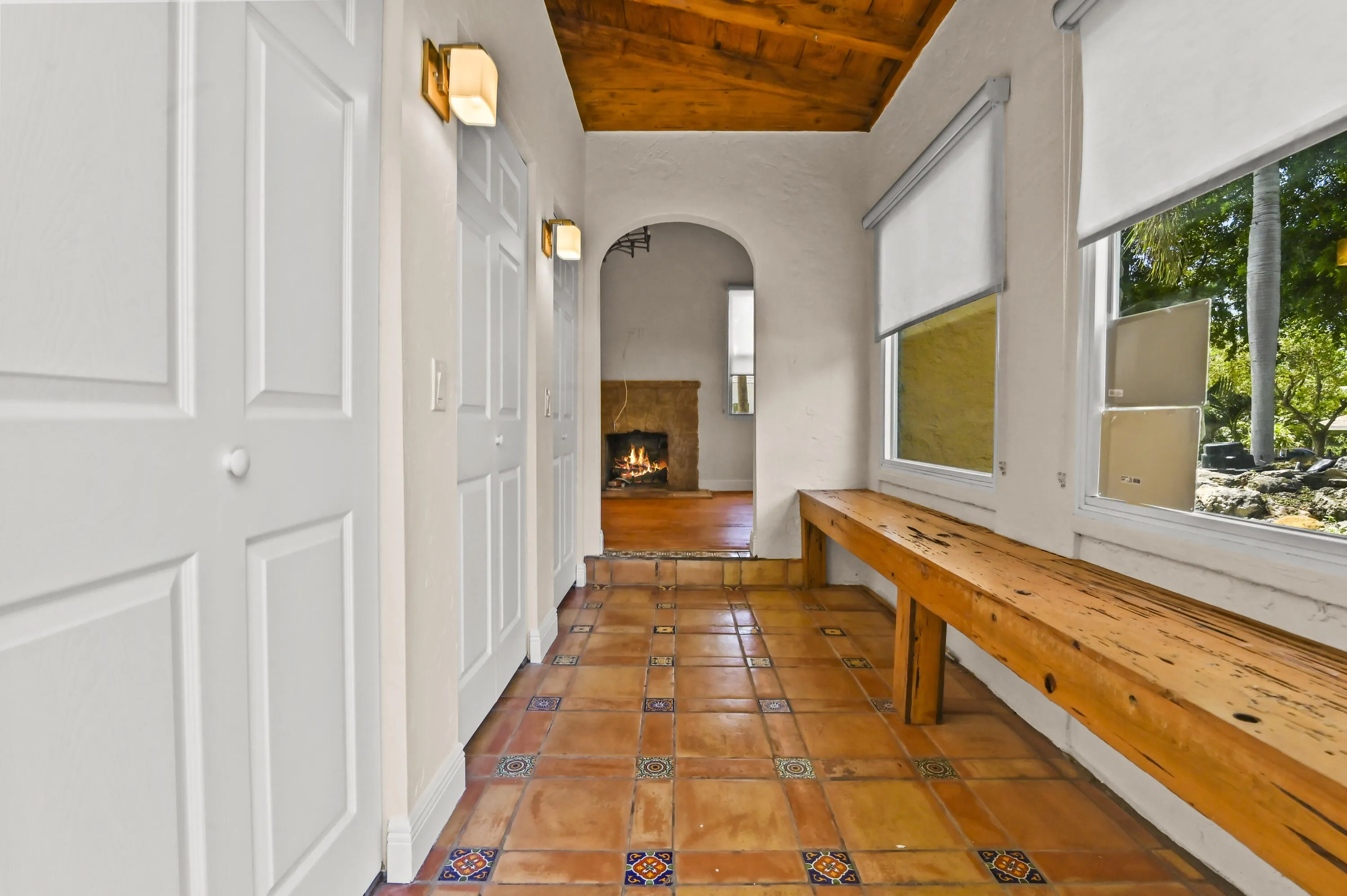 05 Hallway 01