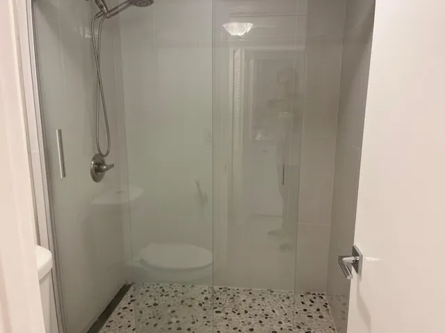 MASTER BATH SHOWER