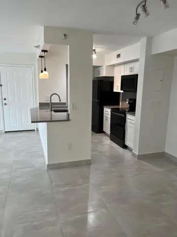 VIEW OF FLOORING