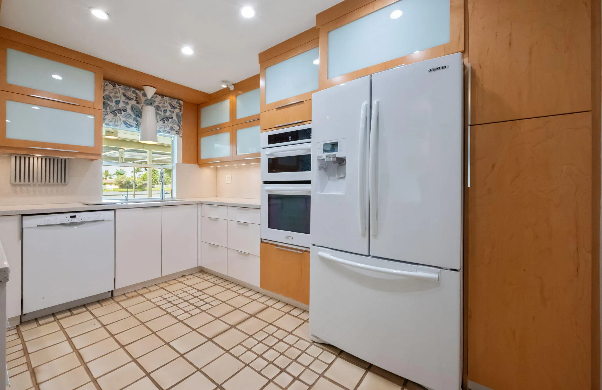 12-web-or-mls-16731-harbor-ct