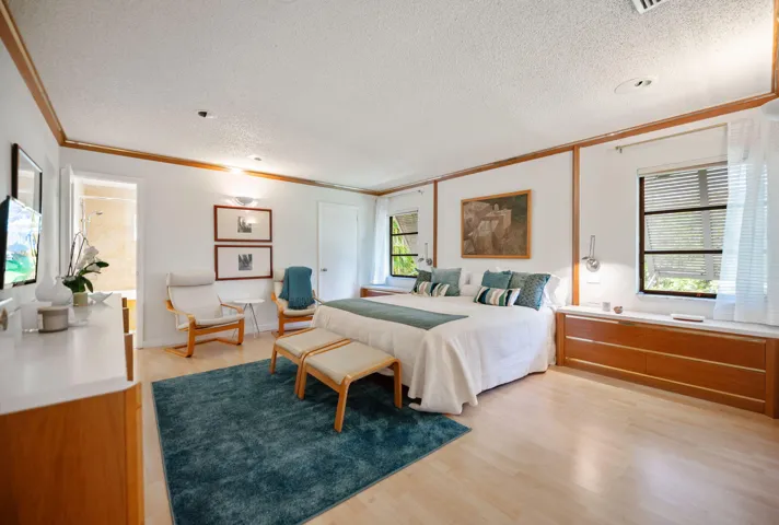 16-web-or-mls-16731-harbor-ct
