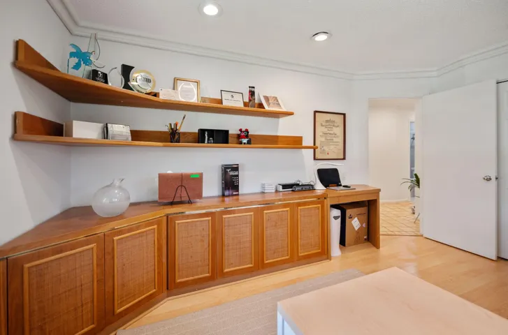 28-web-or-mls-16731-harbor-ct