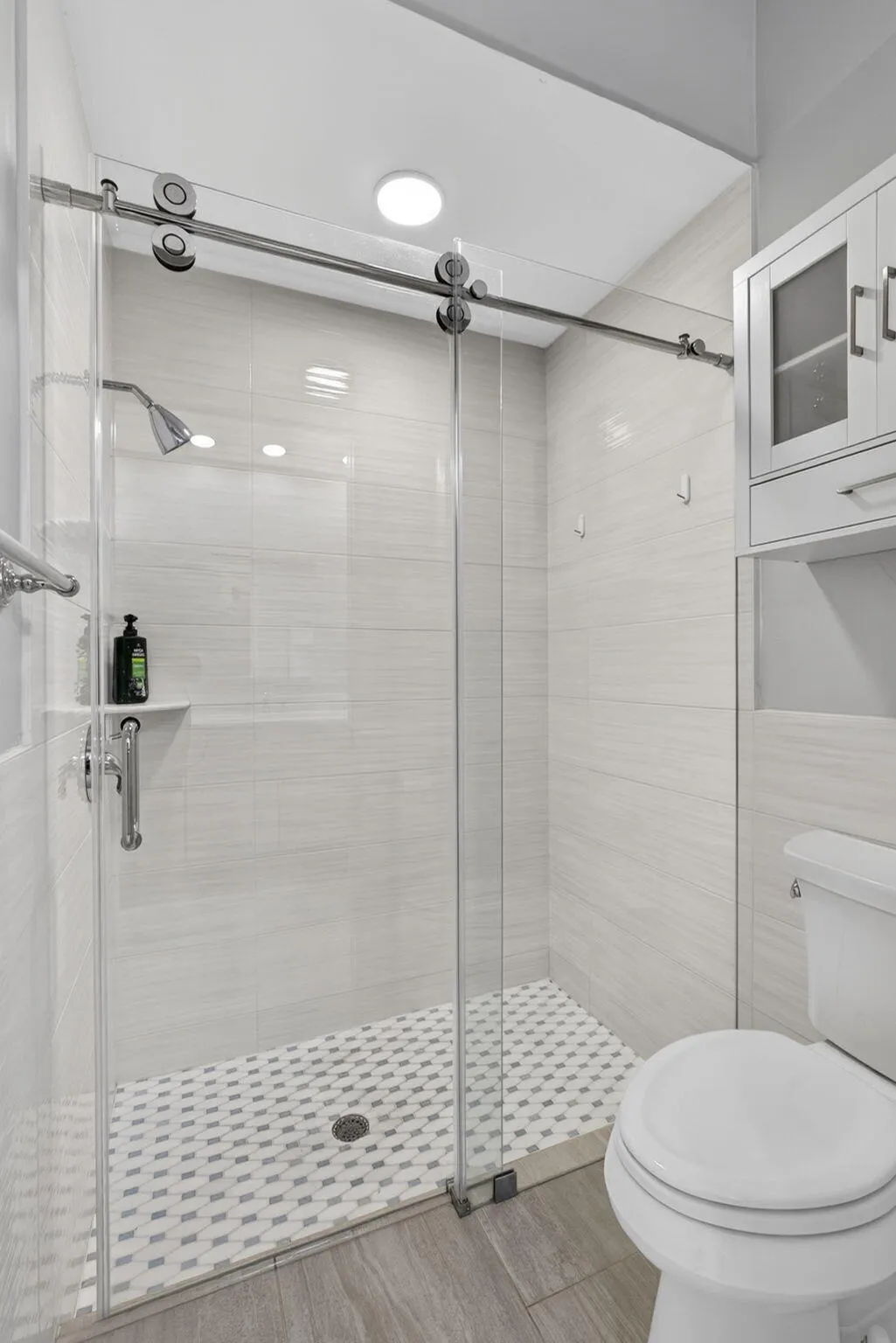 Primary shower