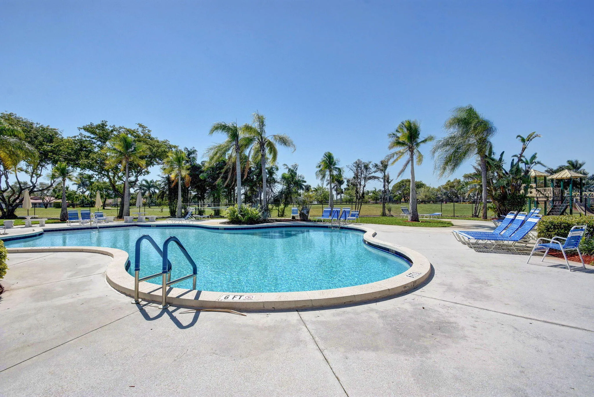 Beaconwood pool