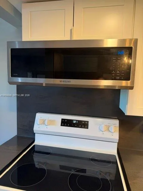 MICROWAVE WITH EXTRACTOR