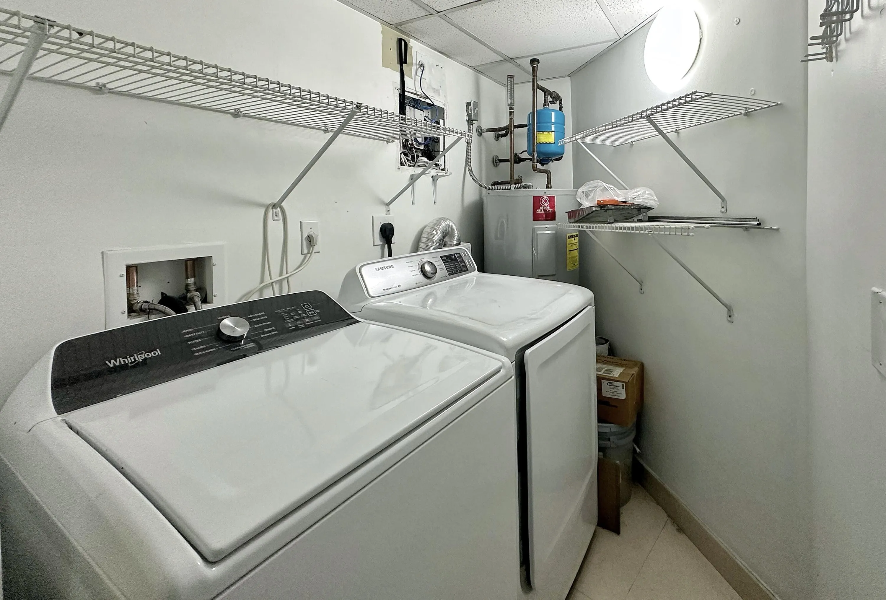 Washer/Dryer in unit