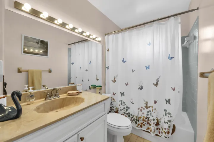 4306 Acacia Cir-07