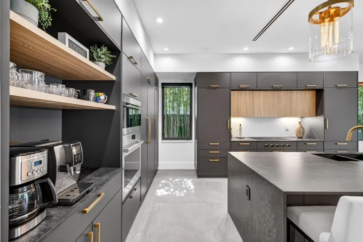 27-web-or-mls-699A8722