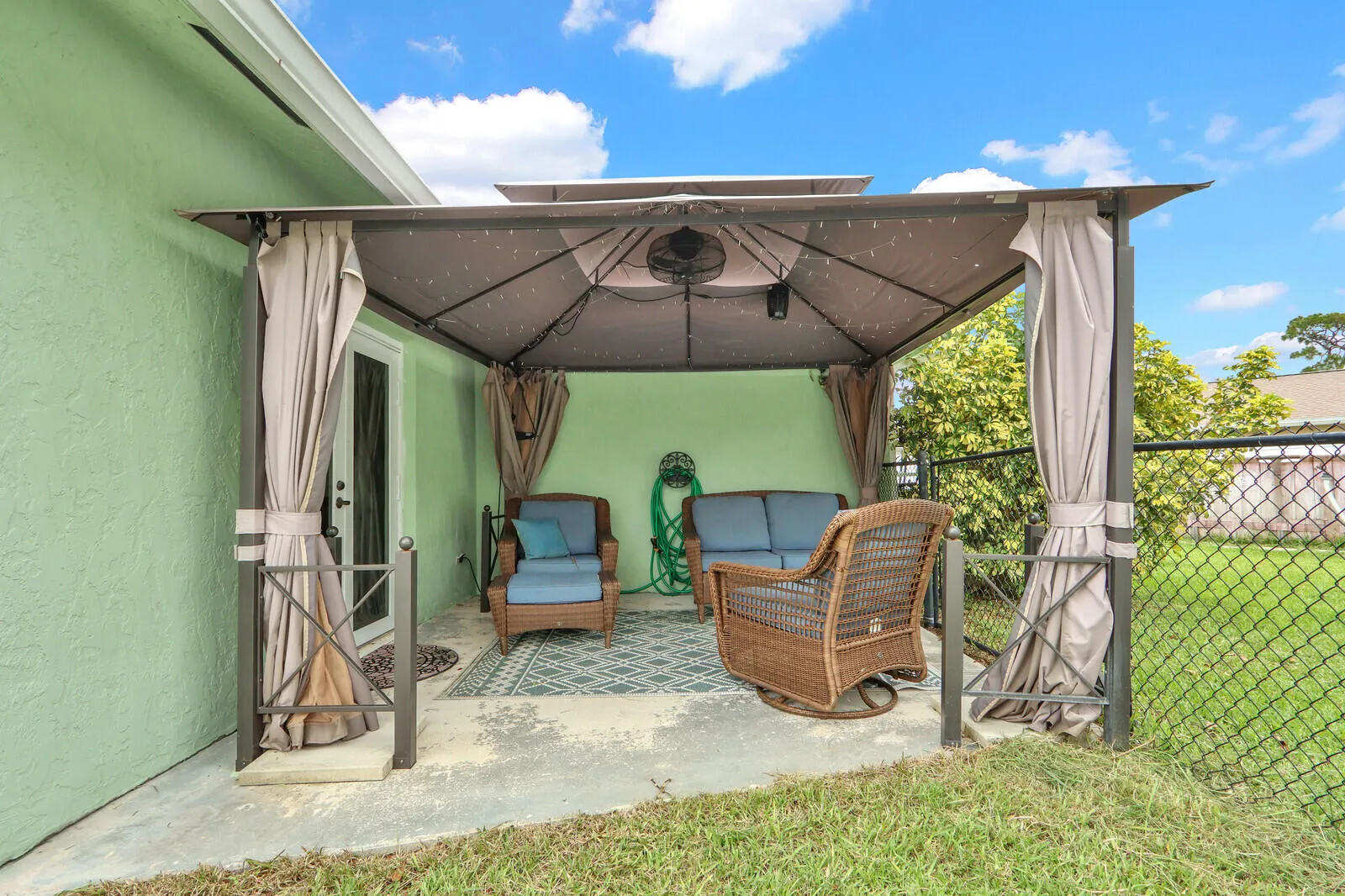 PERGOLA OFF THE 2ND MASTER SUITE