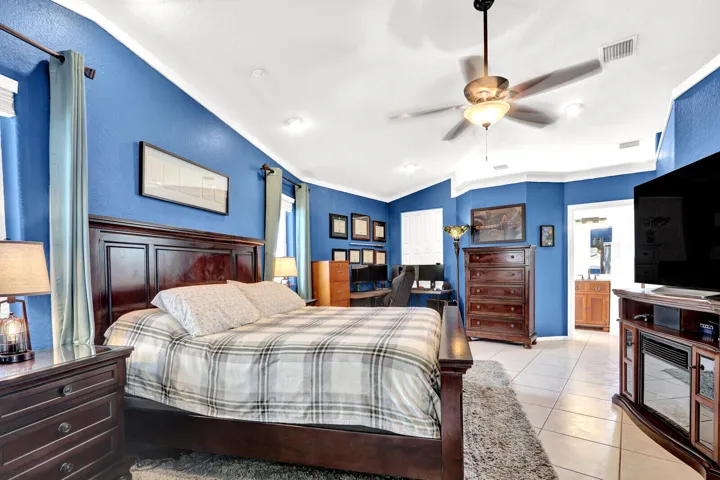 PRIMARY SUITE (2) WITH VAULTED CEILINGS