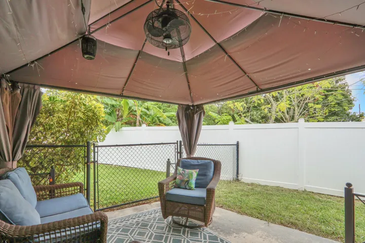 PERGOLA OFF THE 2ND MASTER SUITE