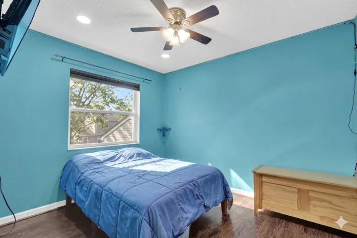 GUEST BEDROOM (1)
