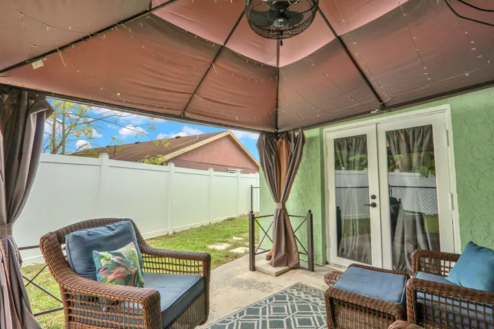 PERGOLA OFF THE 2ND MASTER SUITE