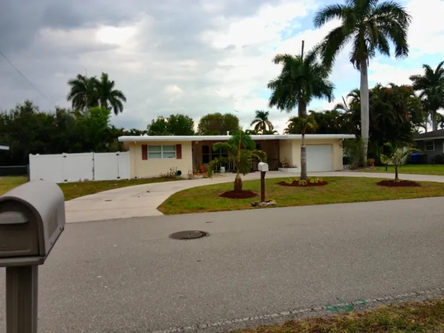 Spacious Mid-Century Home completely updated electric, plumbing, AC, etc