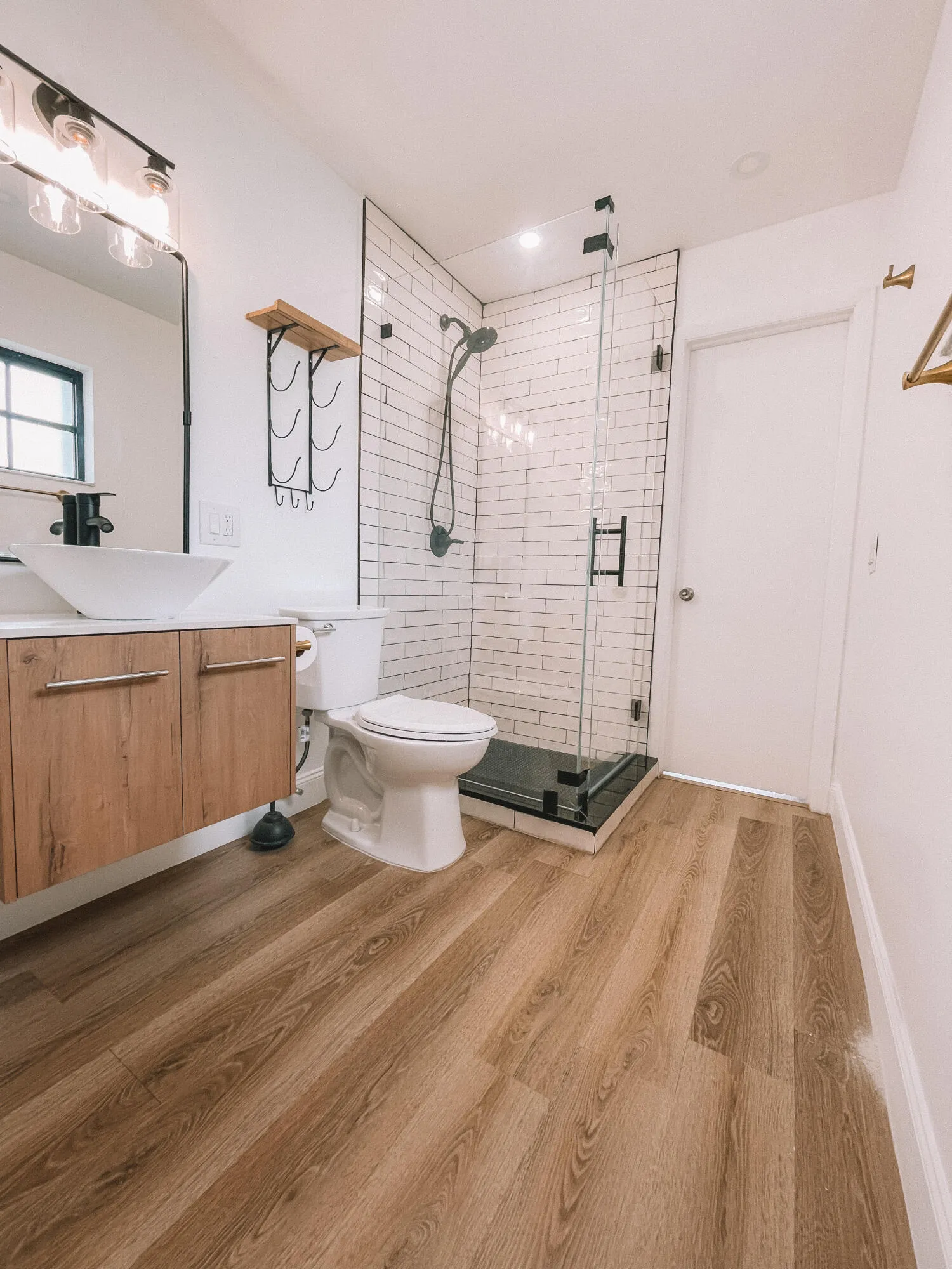 Downstairs Bathroom