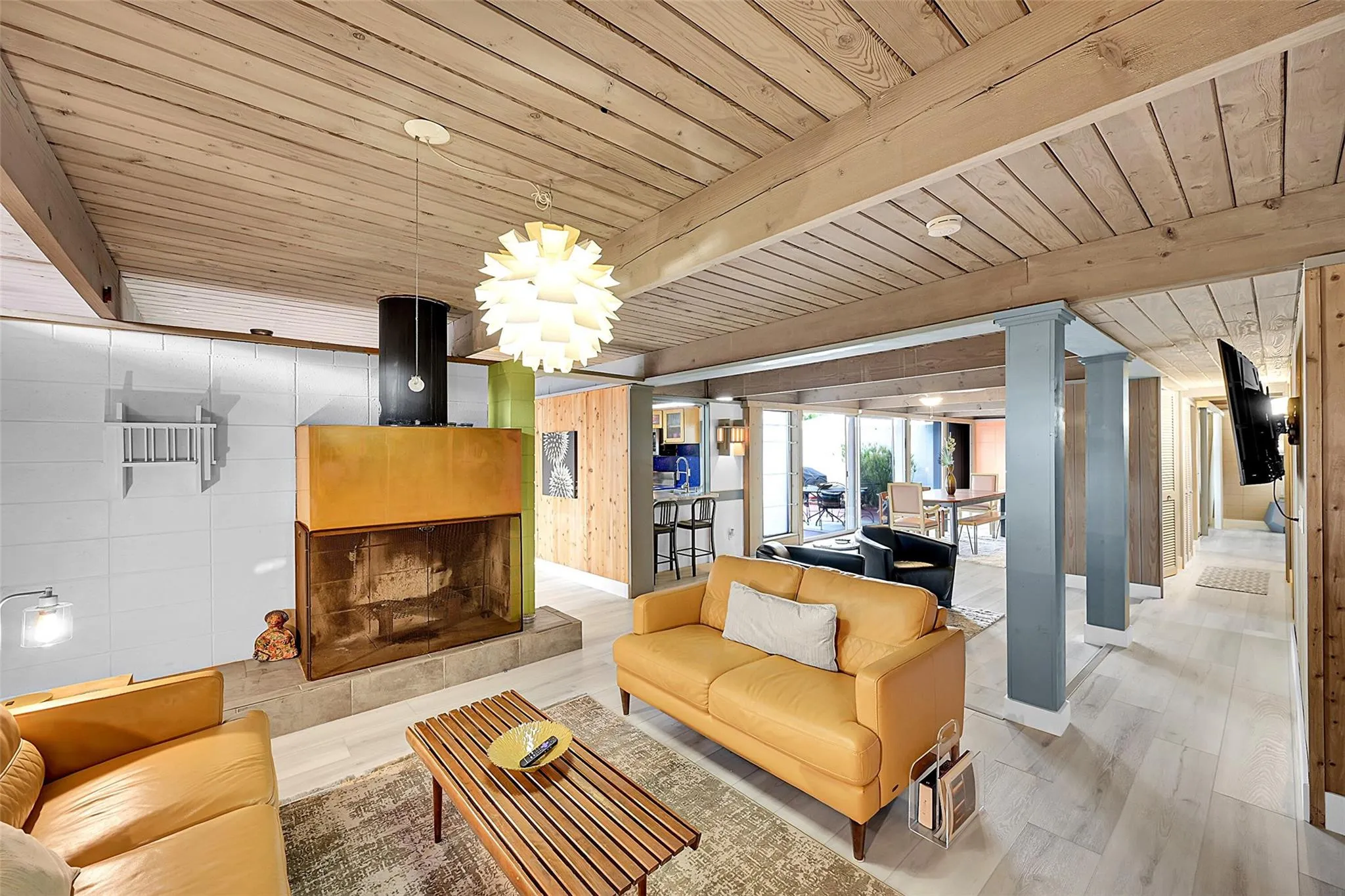 with working wood fireplace!