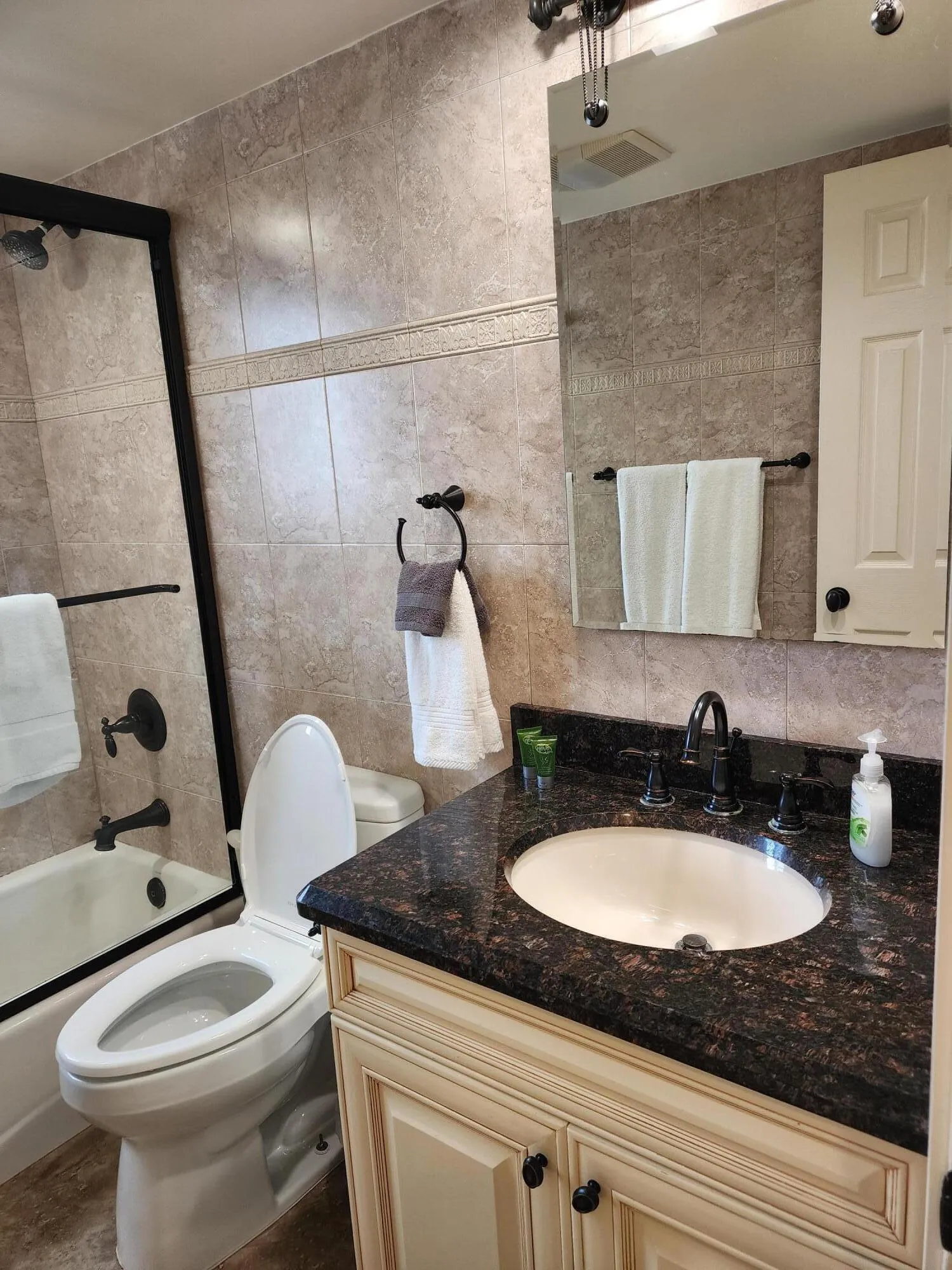 2nd Bathroom
