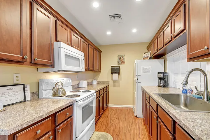 Clubhouse Kitchen
