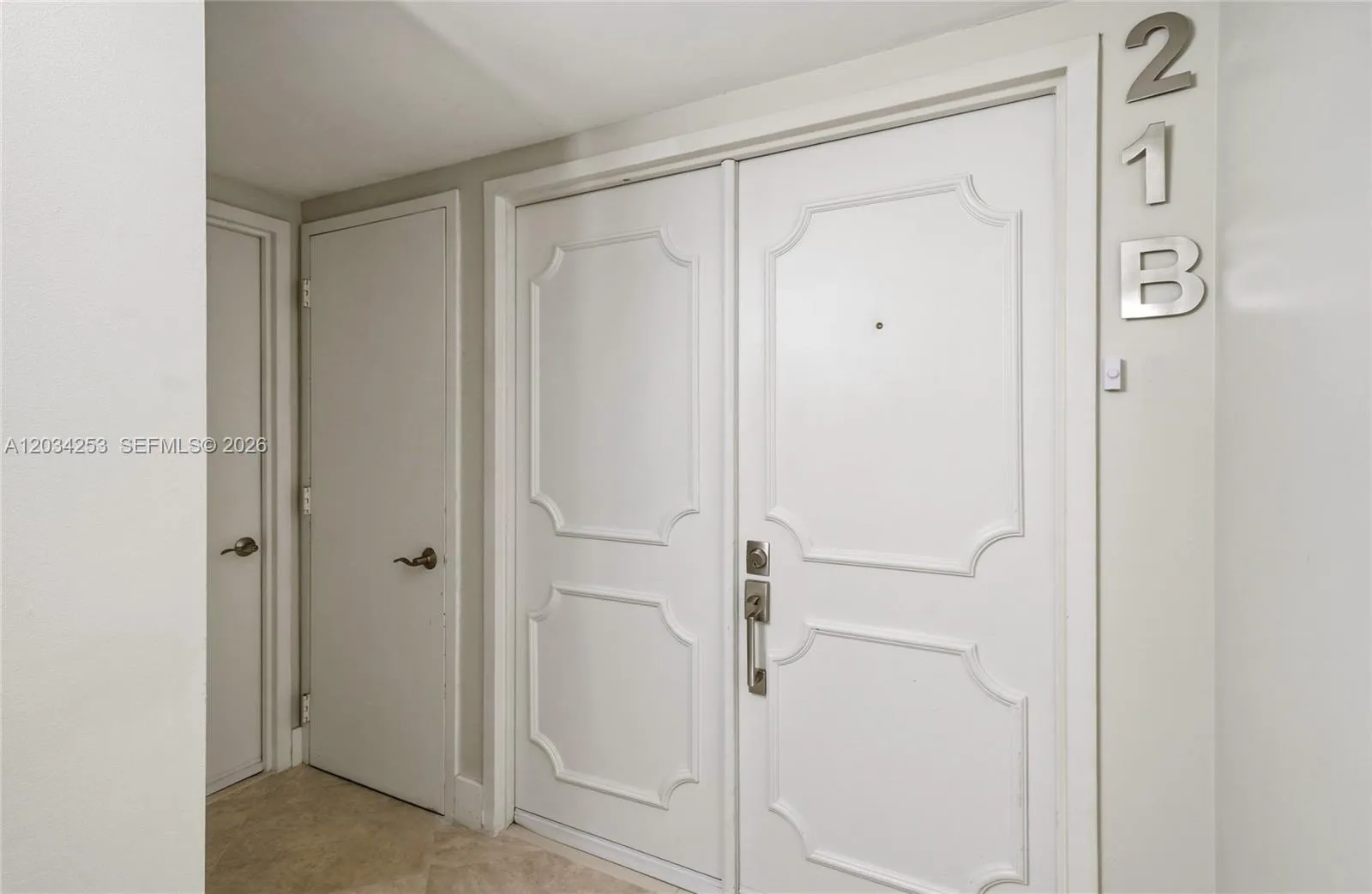Elevator foyer with only one other unit