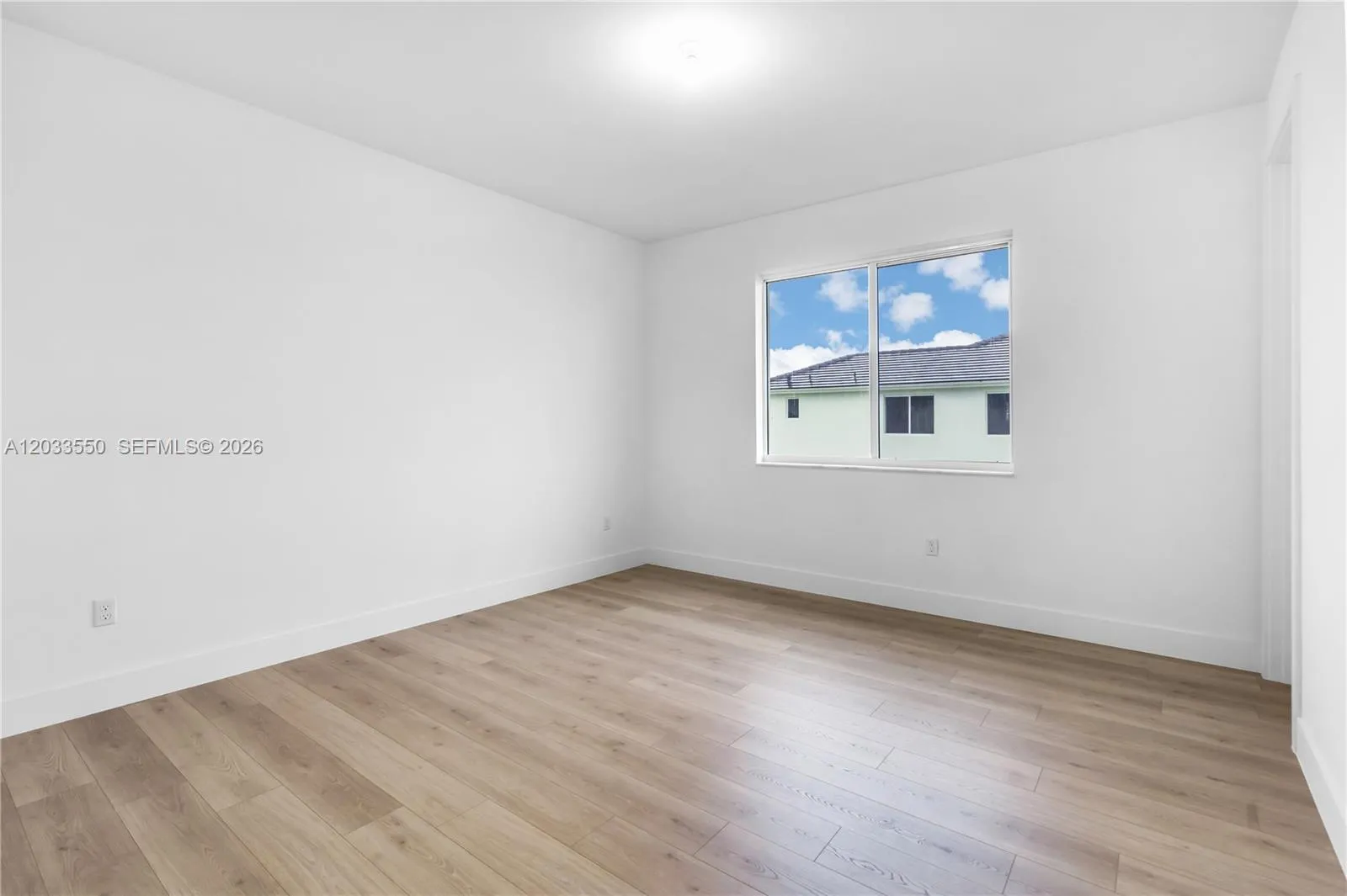 upstairs room 2