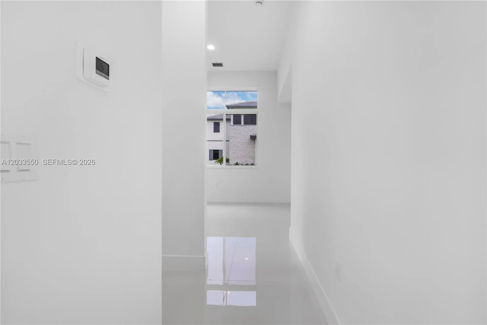 Foyer area of independent apartment
