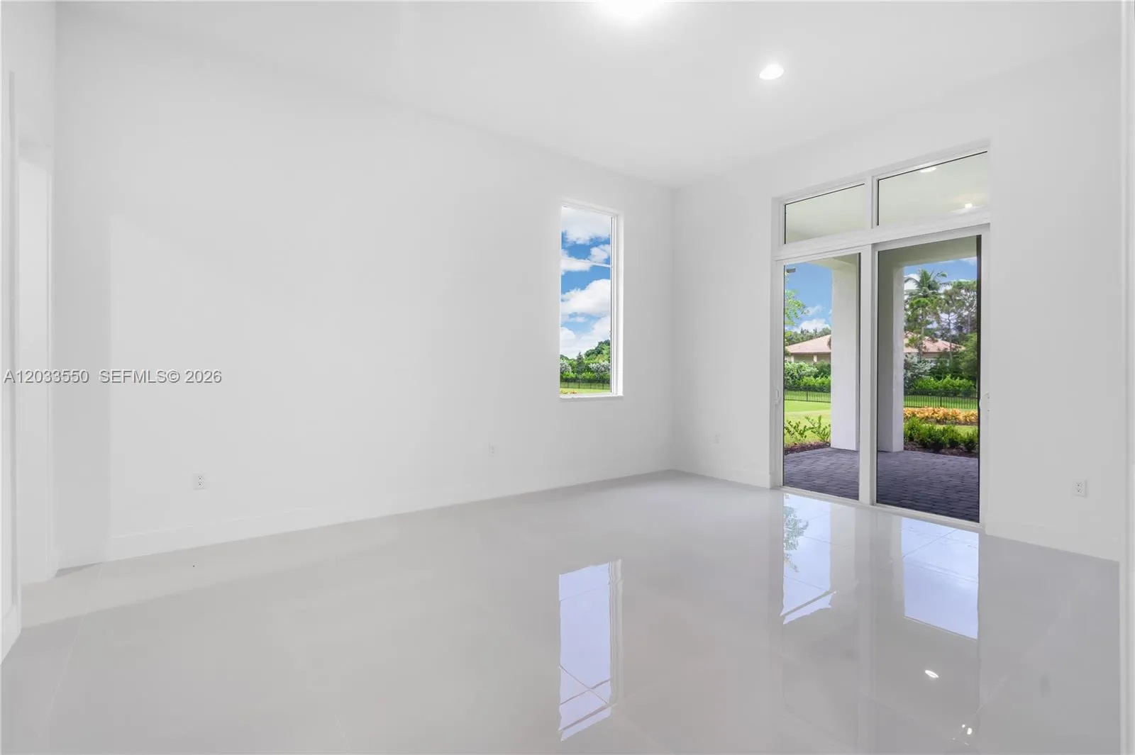 Bedroom 5 (downstairs)