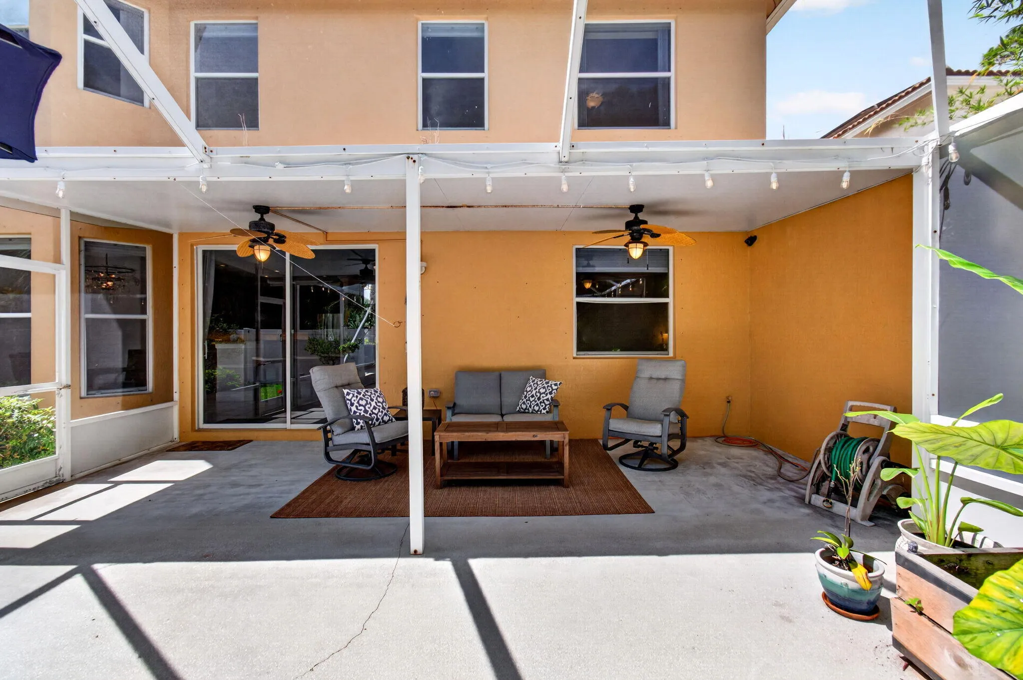 Exterior Covered/Screened Patio