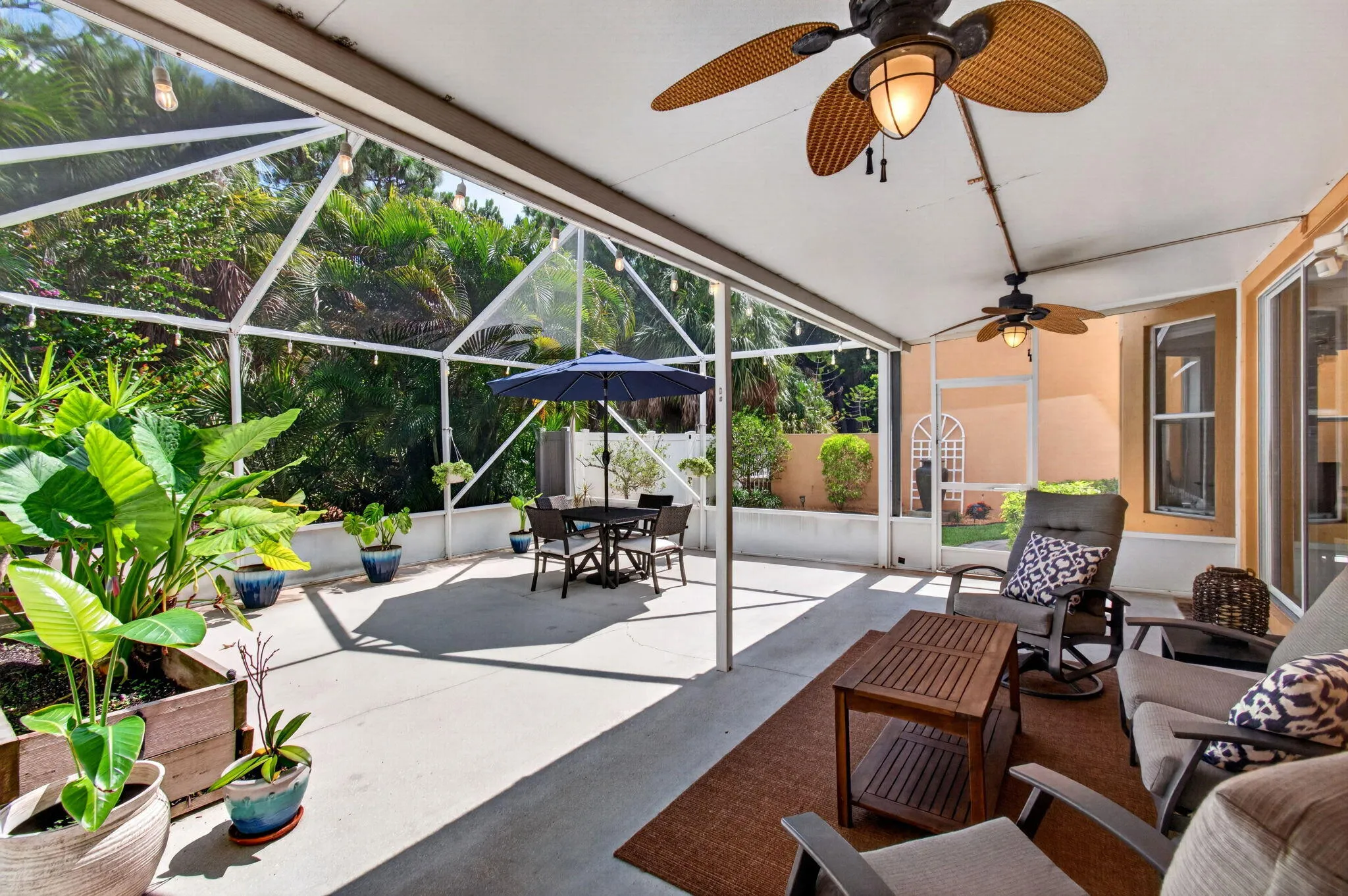 Exterior Covered/Screened Patio