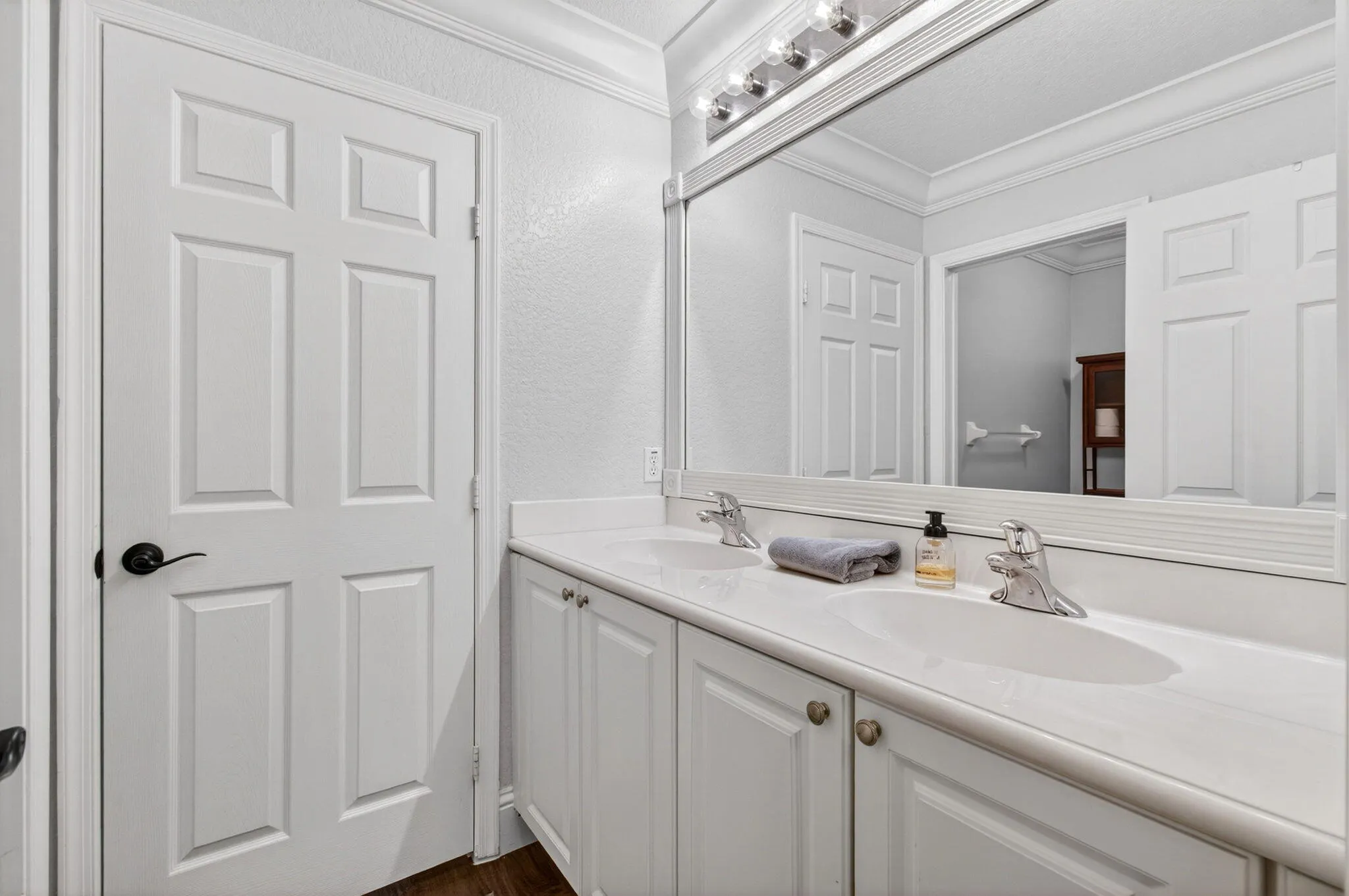 Jack & Jill Bathroom
