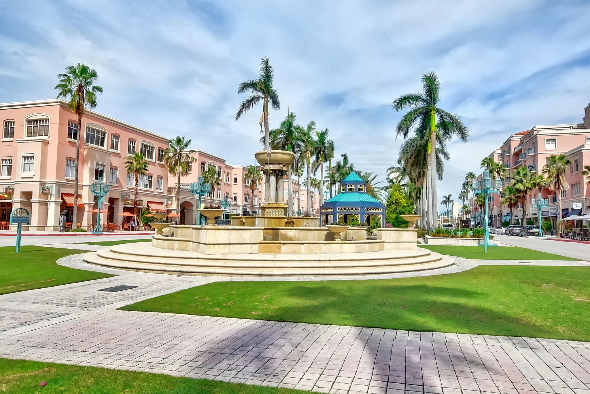 10 Minutes to Mizner Park