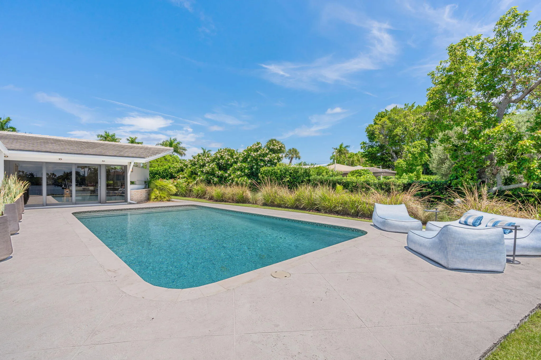 64-web-or-mls-1425 Middle River Dr Fort