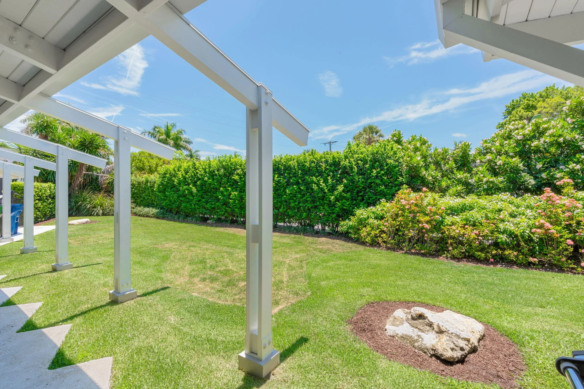 9-web-or-mls-1425 Middle River Dr Fort L