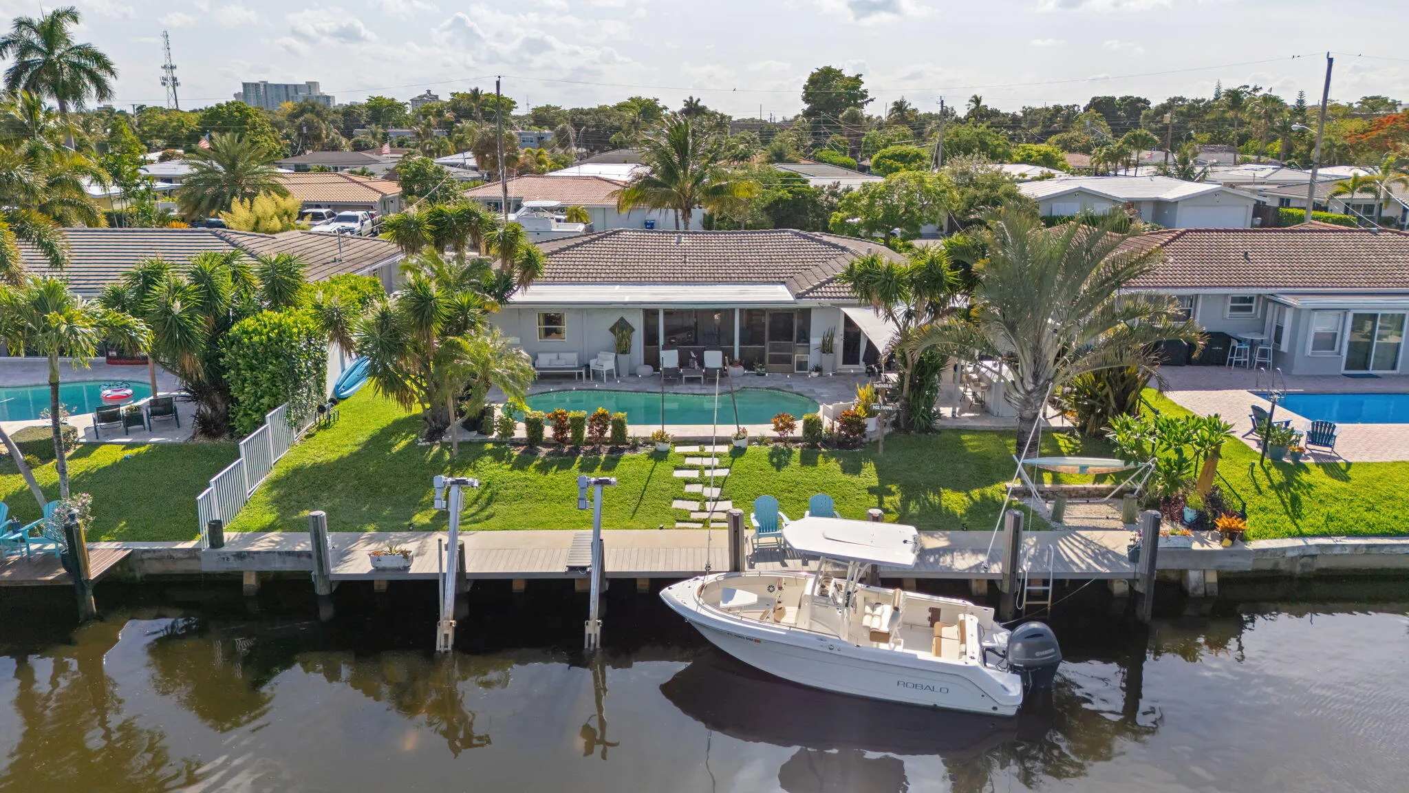 56-web-or-mls-240 SE 2nd Ave, Pompano Be
