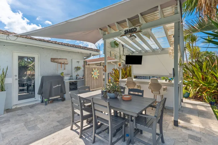 37-web-or-mls-240 SE 2nd Ave, Pompano Be
