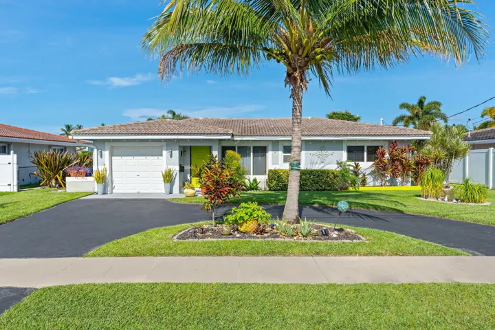 3-web-or-mls-240 SE 2nd Ave, Pompano Bea