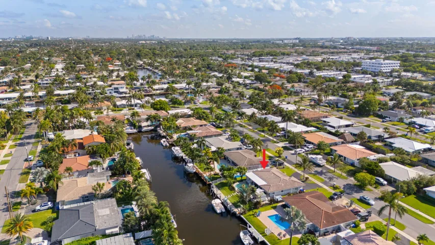 50-web-or-mls-240 SE 2nd Ave, Pompano Be