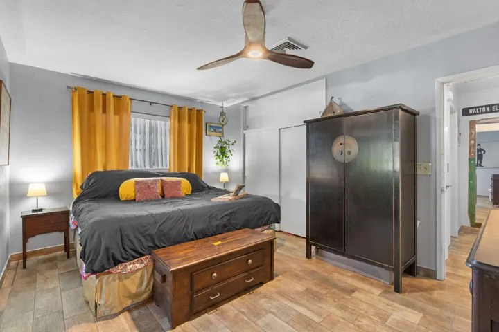 6-web-or-mls-240 SE 2nd Ave, Pompano Bea
