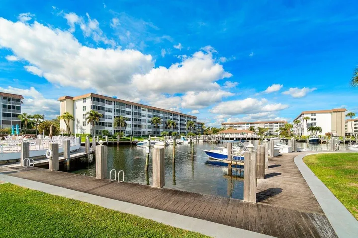 Tropic Bay stock 9