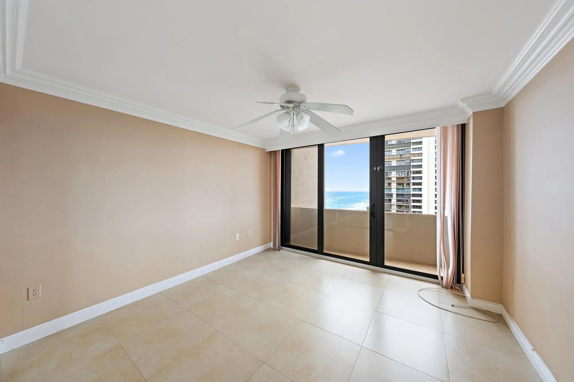 4200 N Ocean Dr 1404-1