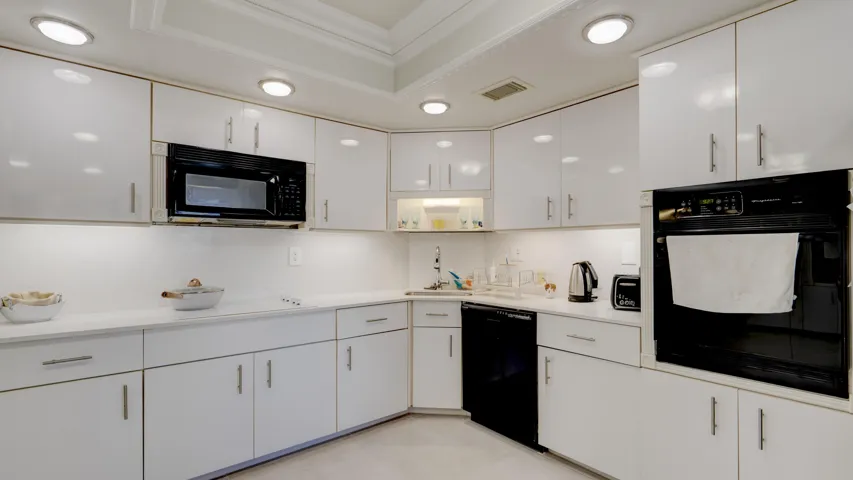 3800 galt ocean drive-17