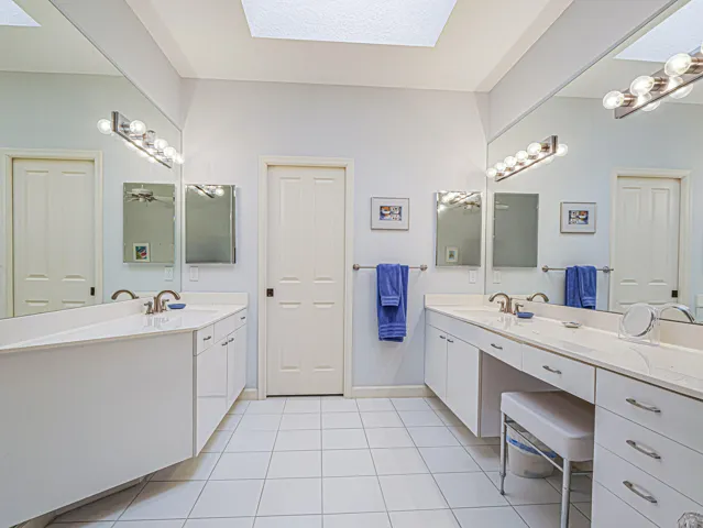 Dual sinks