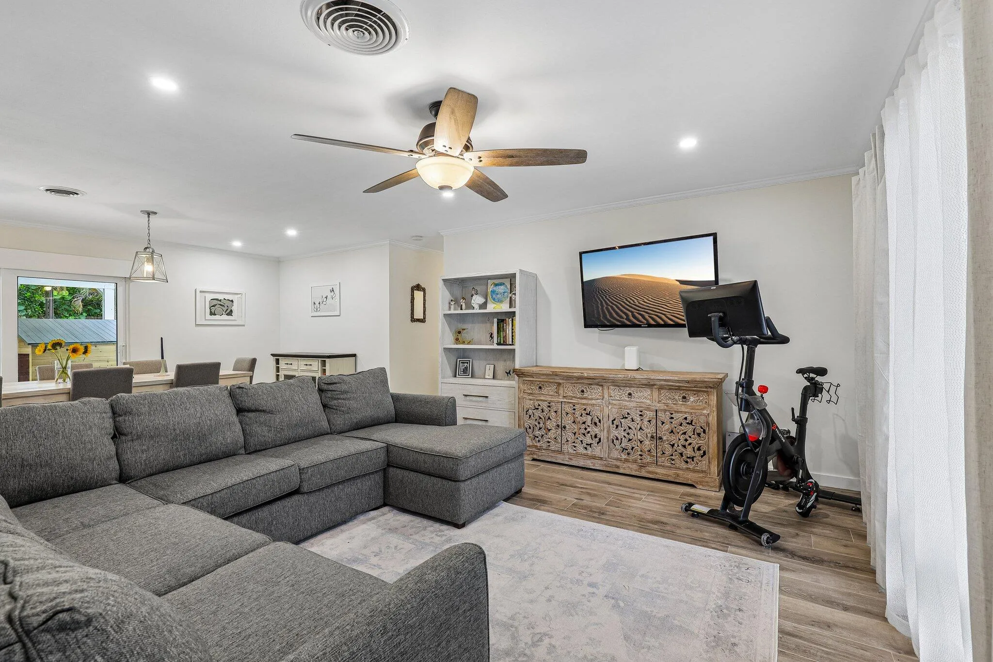 8-web-or-mls-SE 8th Ave-S1006-008