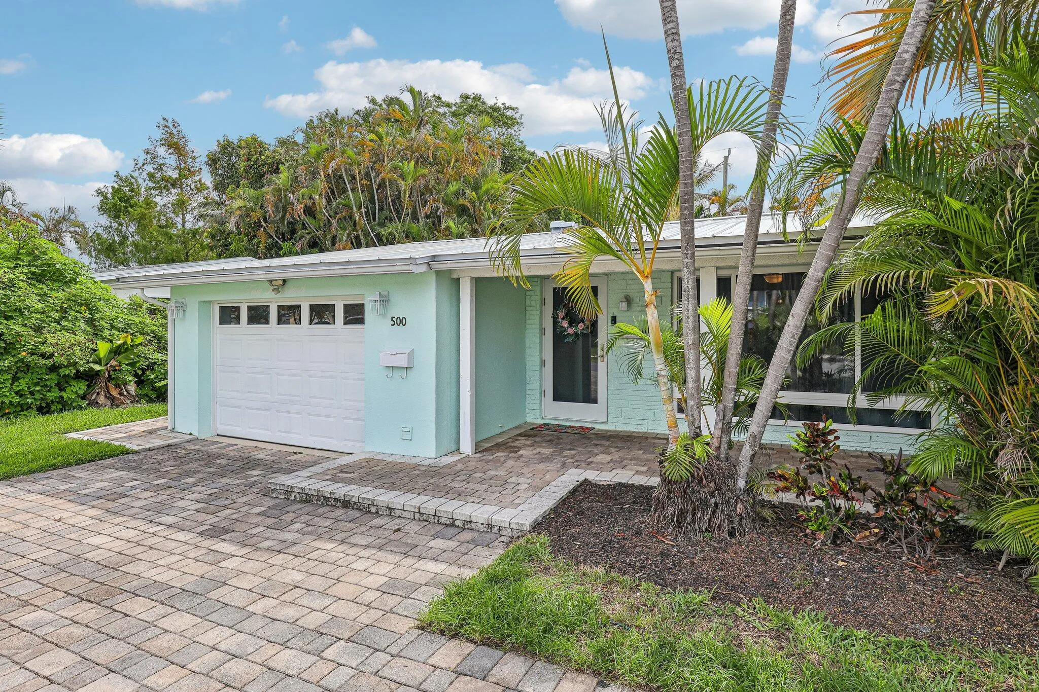 5-web-or-mls-SE 8th Ave-S1006-005