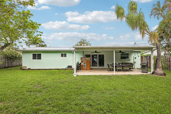 35-web-or-mls-SE 8th Ave-S1006-035